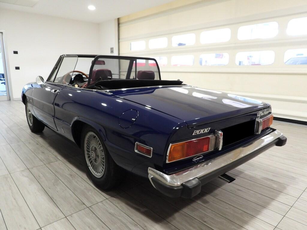 Alfa Romeo Spider 2.0 Veloce