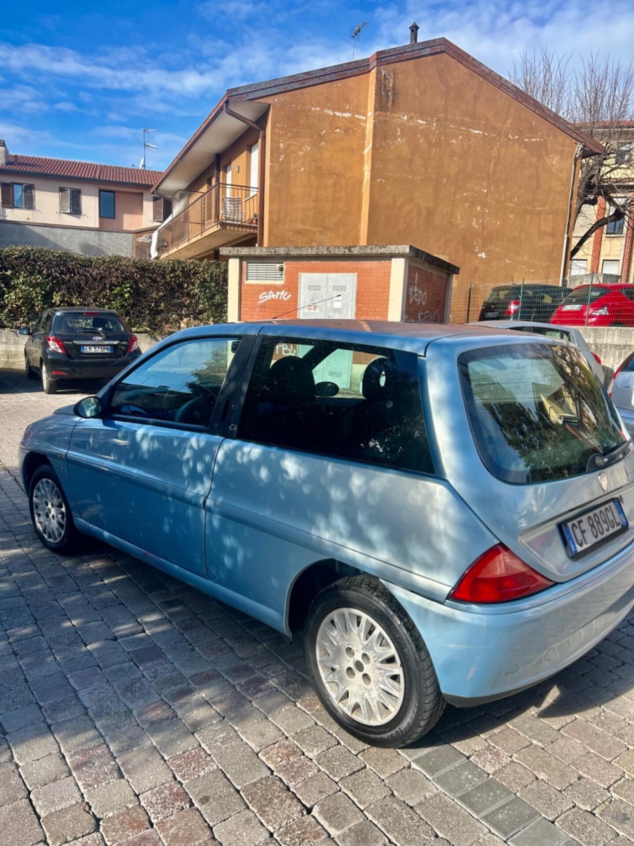 Lancia Y NEOPATENTATI