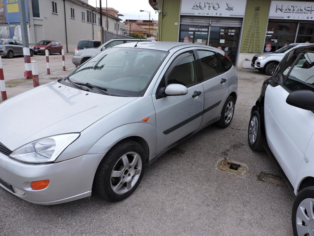 Ford Focus 1.8 TDDi cat 5p. Ghia