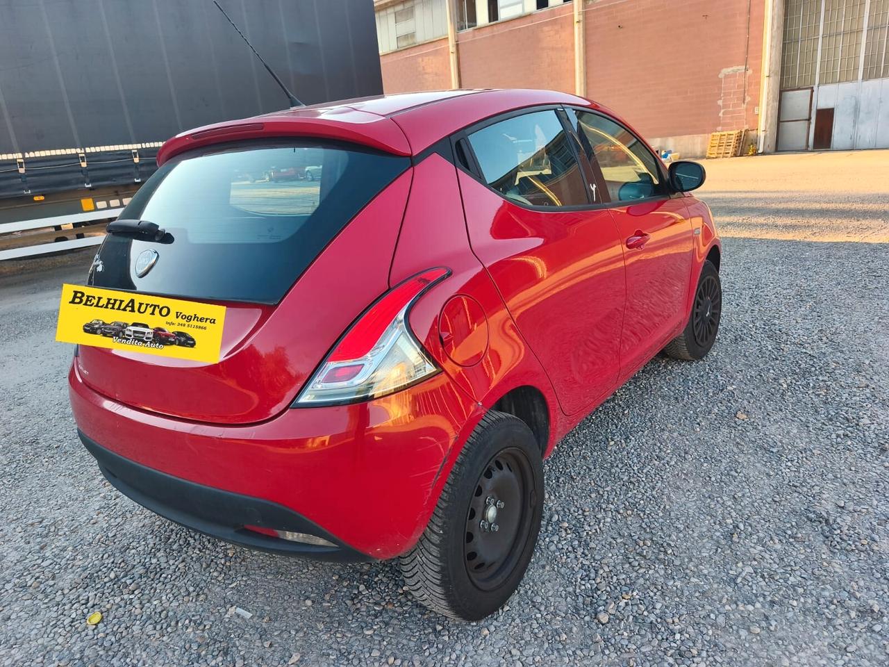 Lancia Ypsilon 2014--900 Benzina Metano Neopatentati
