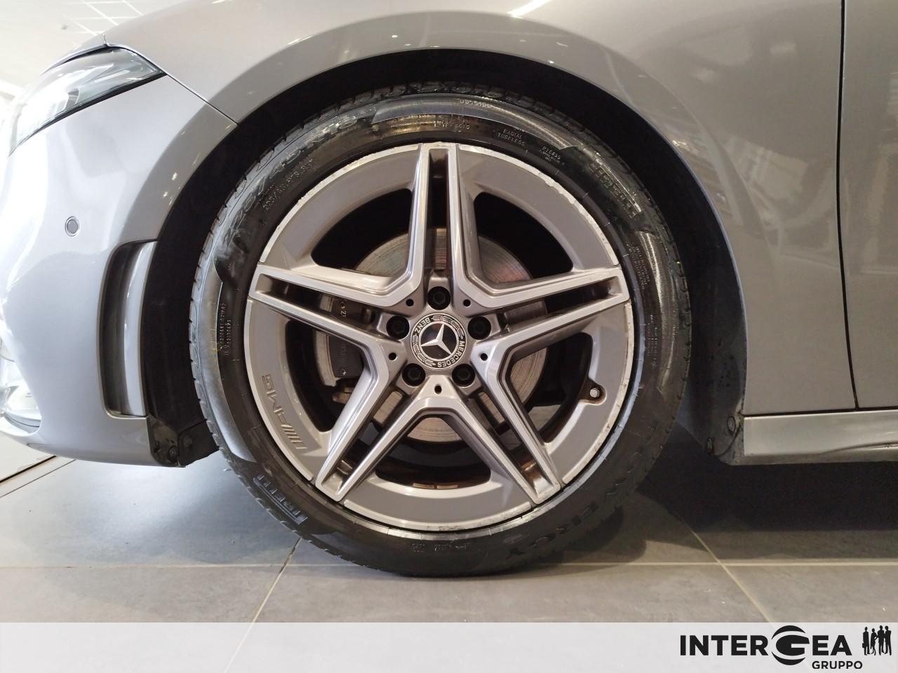 Mercedes-Benz A 180 d Premium auto