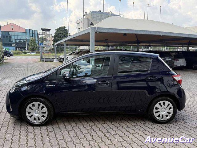 TOYOTA Yaris 5 porte 1.5h HYBRID Cool ADATTA A NEOPATENTATI