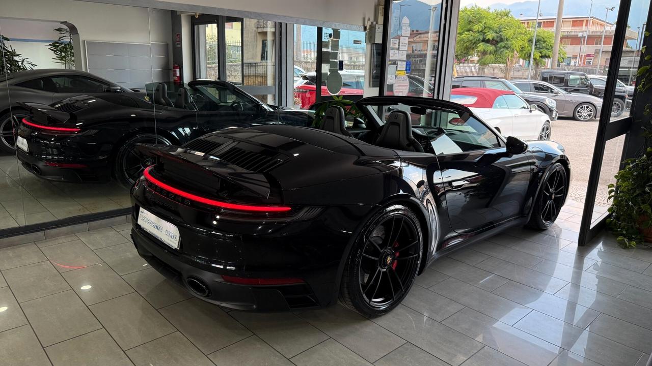 PORSCHE 992 GTS CABRIO UFF ITALIA