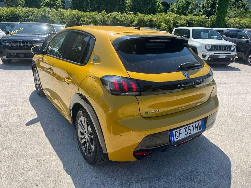 Peugeot 208 motore elettrico 136 CV 5 porte Allure Pack
