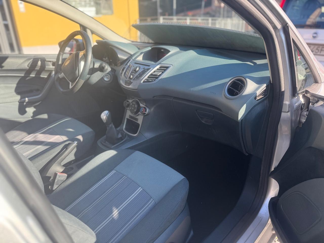 Ford Fiesta 1.2 benzina 5 porte adatta neopatentati