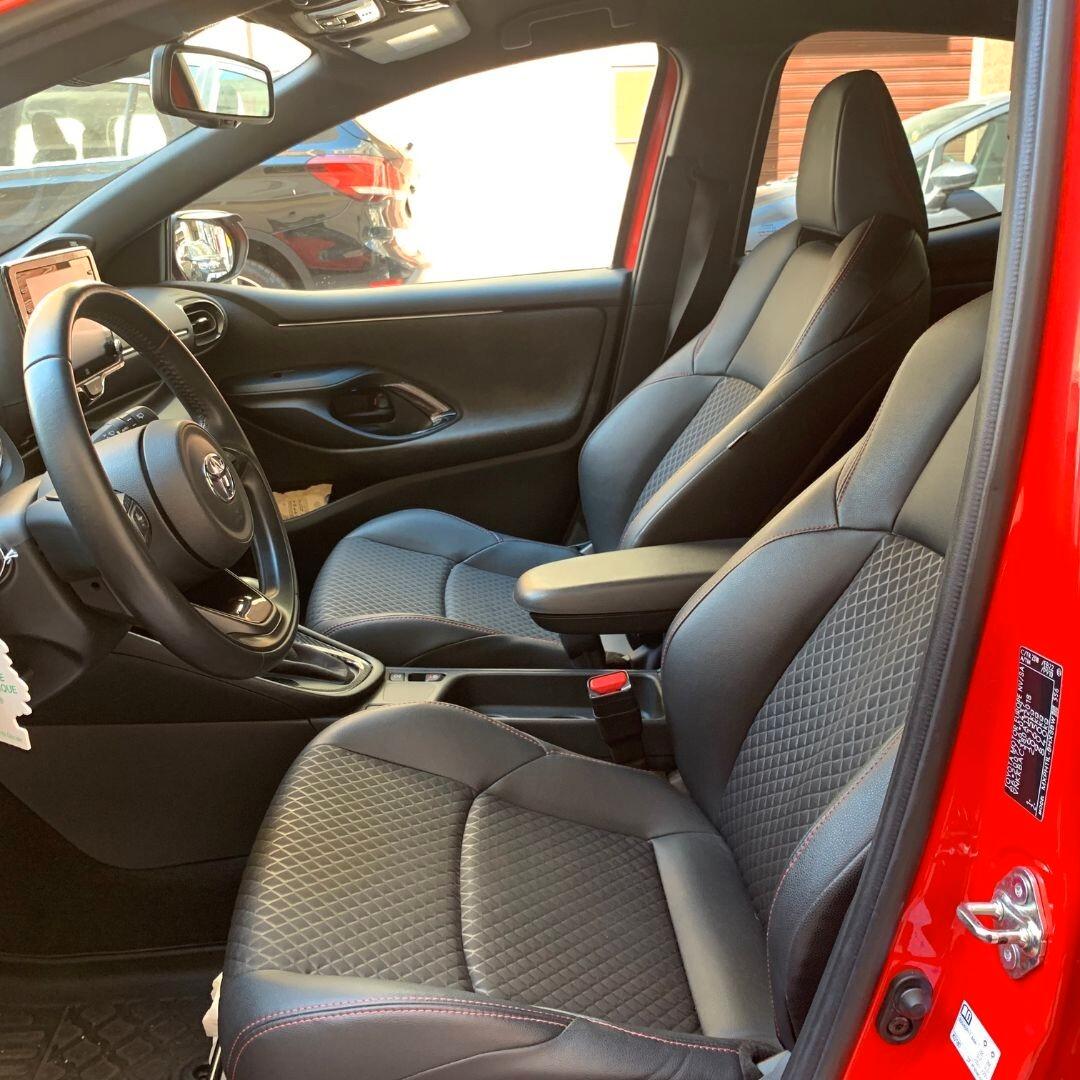 Toyota Yaris 1.5 Hybrid Lounge 2021