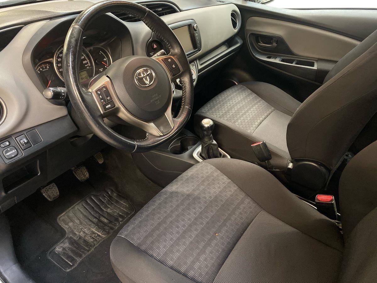 TOYOTA Yaris 3ª serie - Yaris 1.0 5 porte Active