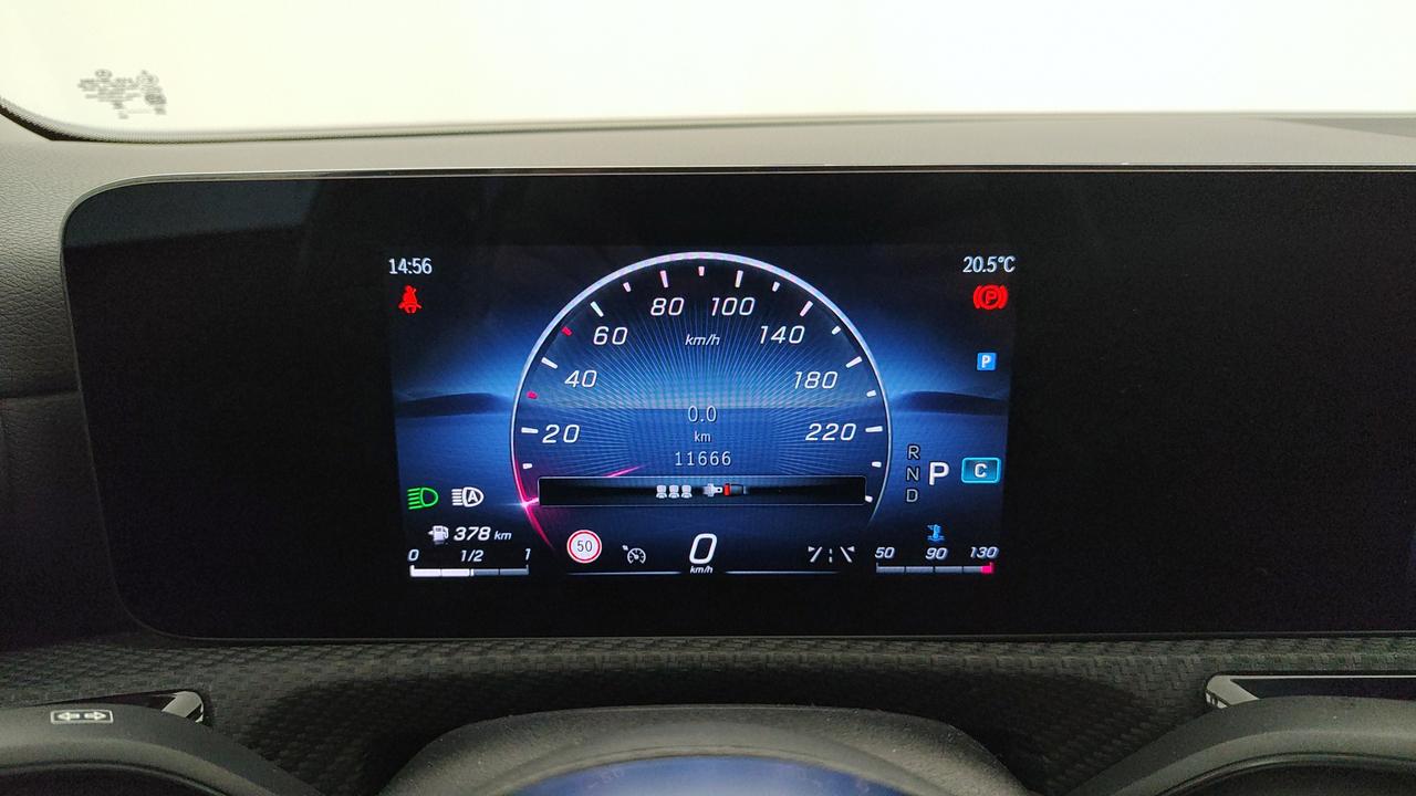 Mercedes-Benz A 180 d Advanced auto