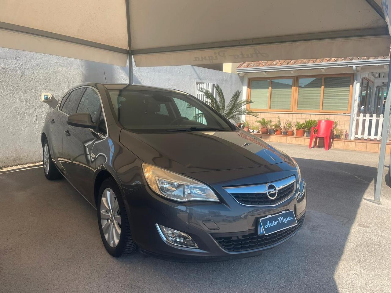 Opel Astra 1.4 Turbo 140CV 5 porte GPL Tech Cosmo