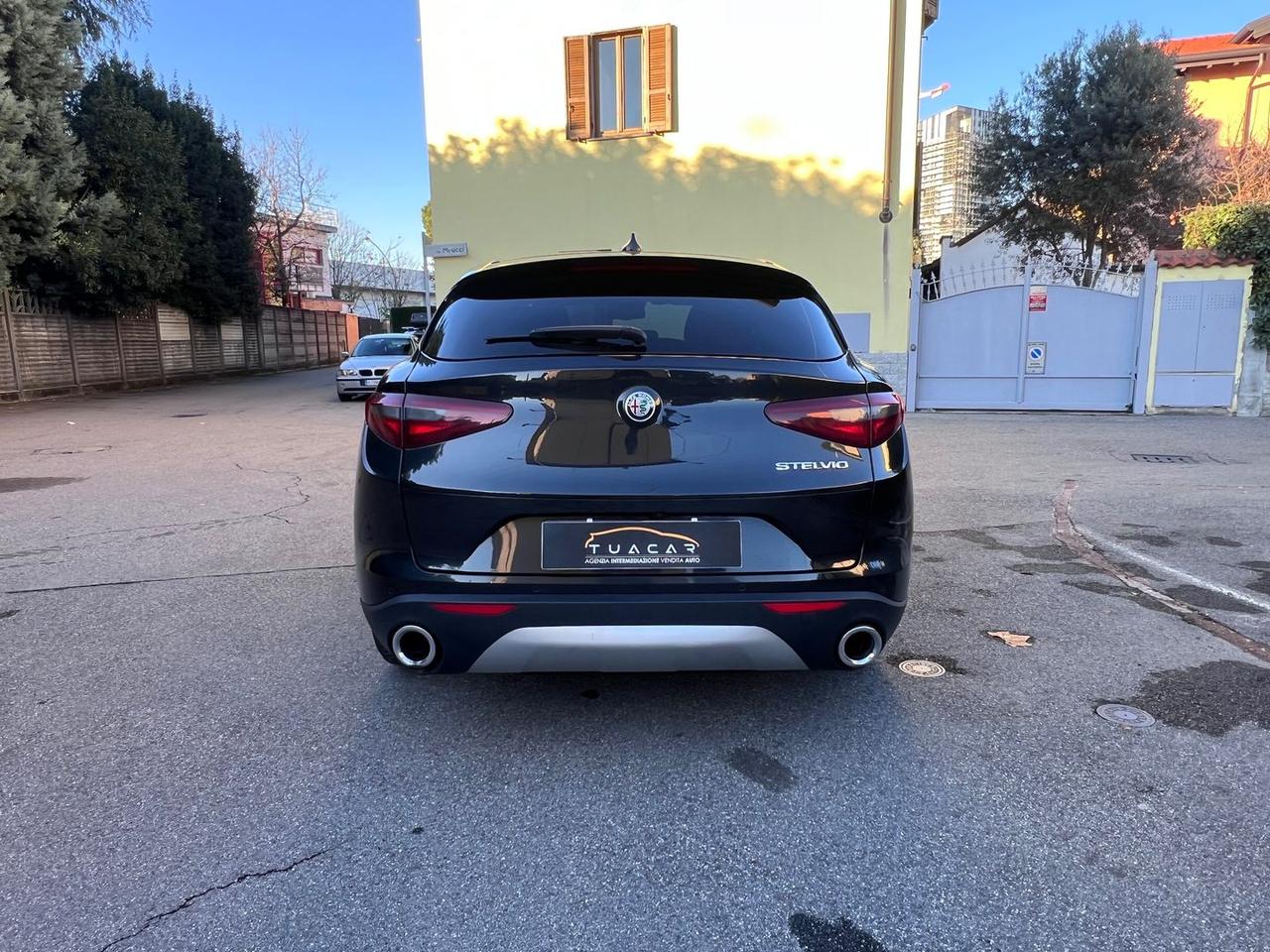 Alfa Romeo Stelvio 2.2 Business #8034