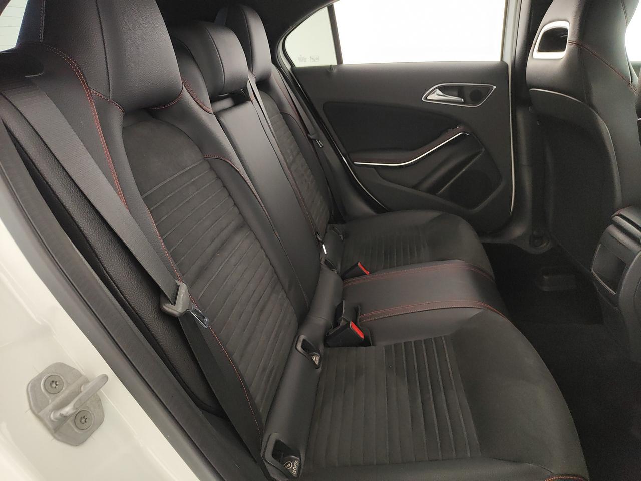 Mercedes-Benz A 180 Premium my16