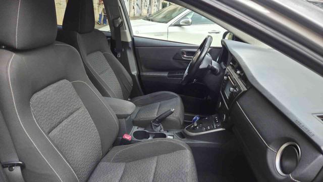 TOYOTA Auris Touring Sports 1.8 Hybrid Lounge