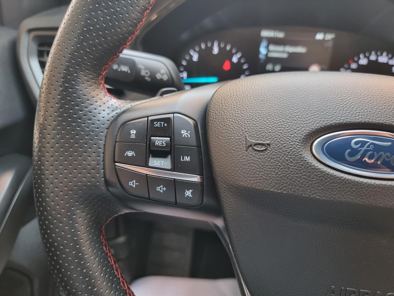 Ford Focus 1.5 EcoBlue 120 CV automatico SW ST-Line Co-Pilot NESSUN OBBLIGO FINANZIARIO