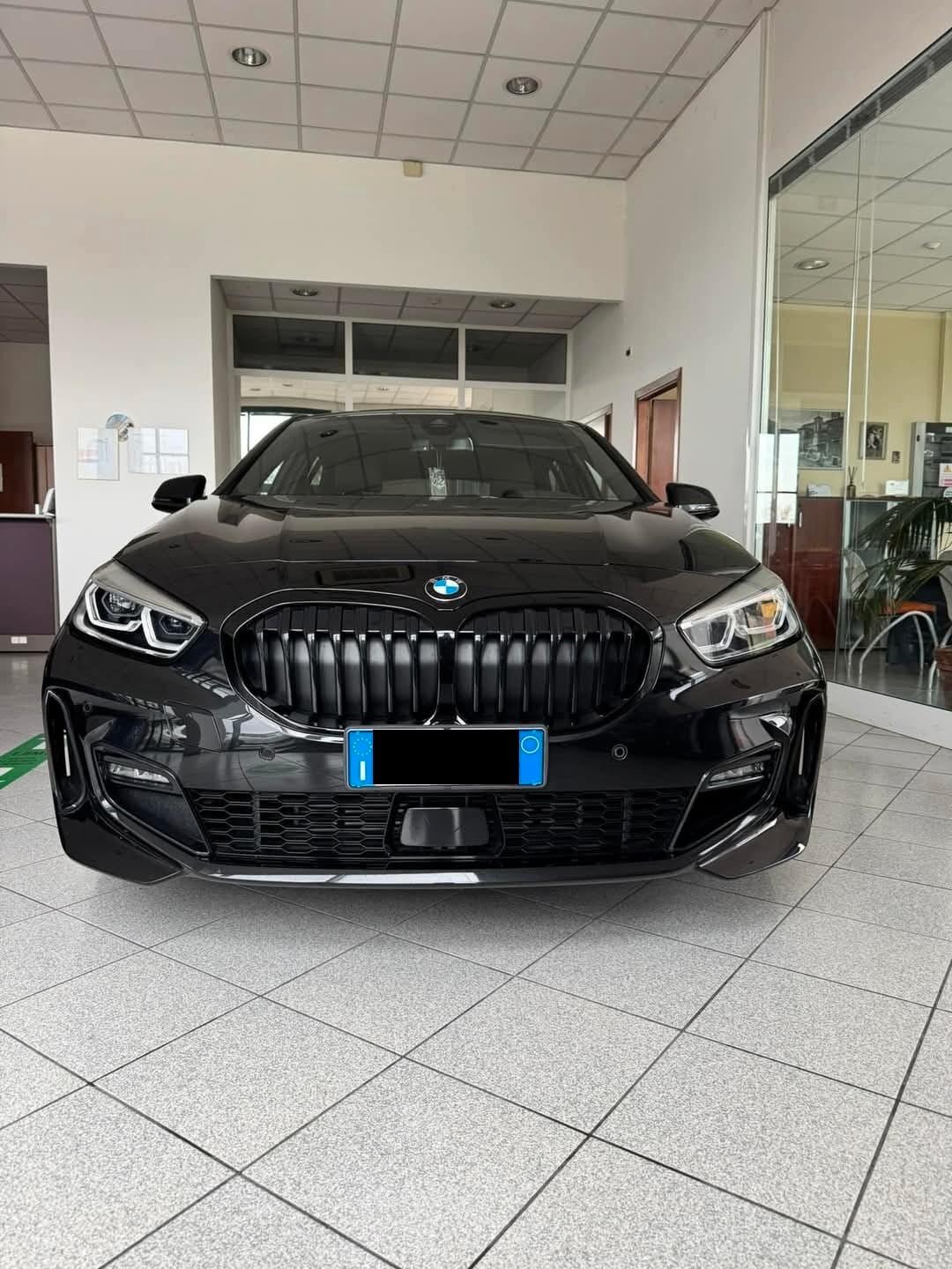BMW SERIE 1 (F40) 118d 5P – 150 CV (110 kW)