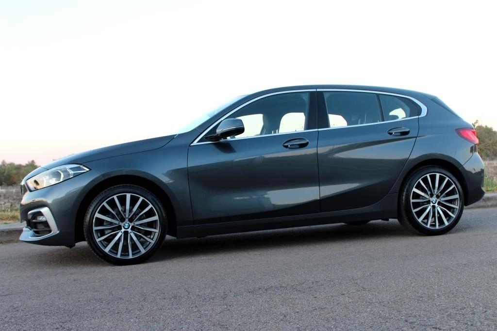 BMW 118 d Aut. *Pelle *Luci Ambiente *23.000 KM