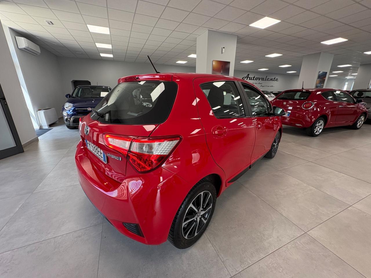 Toyota Yaris 1.5 B 75cv 2018km 65000 neopatentati