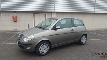 Lancia Ypsilon 1.2 BZ neopatentati 2005