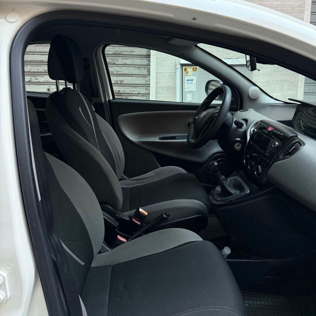 Lancia Ypsilon 1.3 MJT Gold