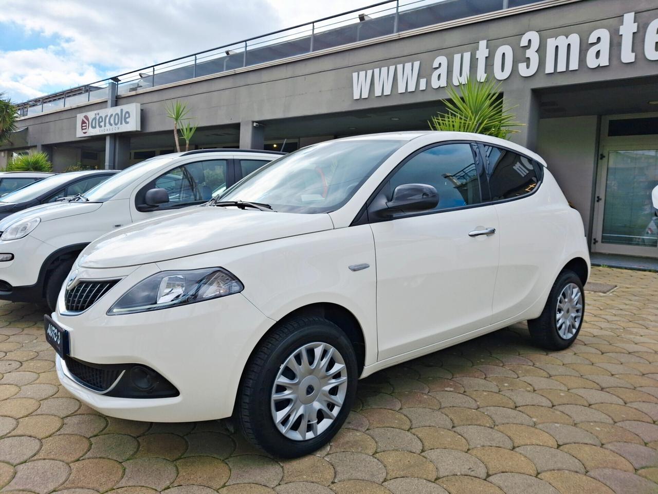 Lancia Ypsilon 0.9 TwinAir 5 porte Metano Ecochic Gold