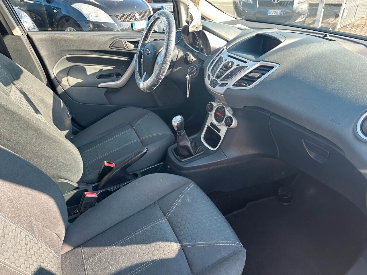 Ford Fiesta 1.4 5 porte Bz.- GPL Titanium