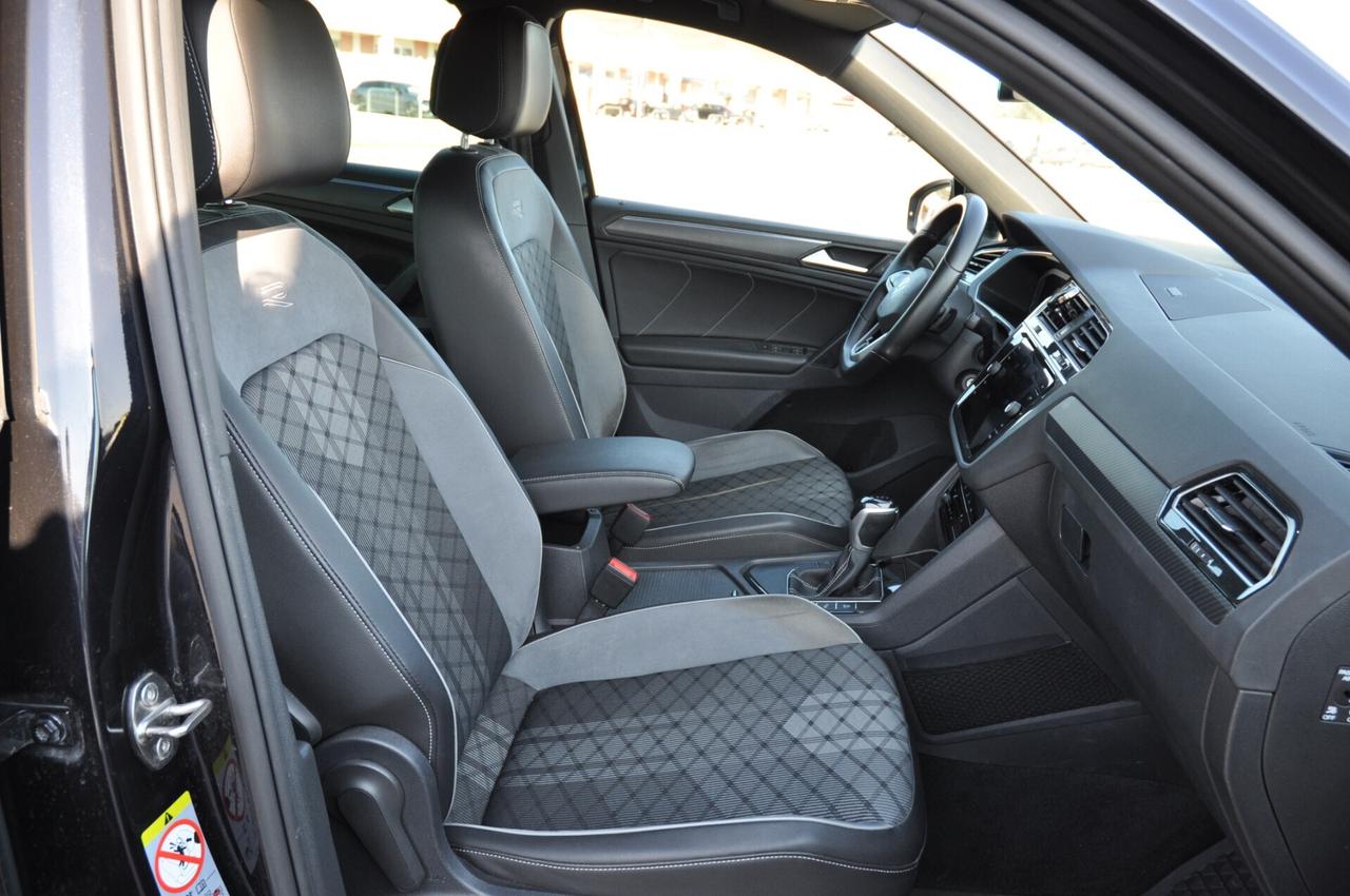 Volkswagen Tiguan 2.0 TDI 150 CV SCR DSG R-Line