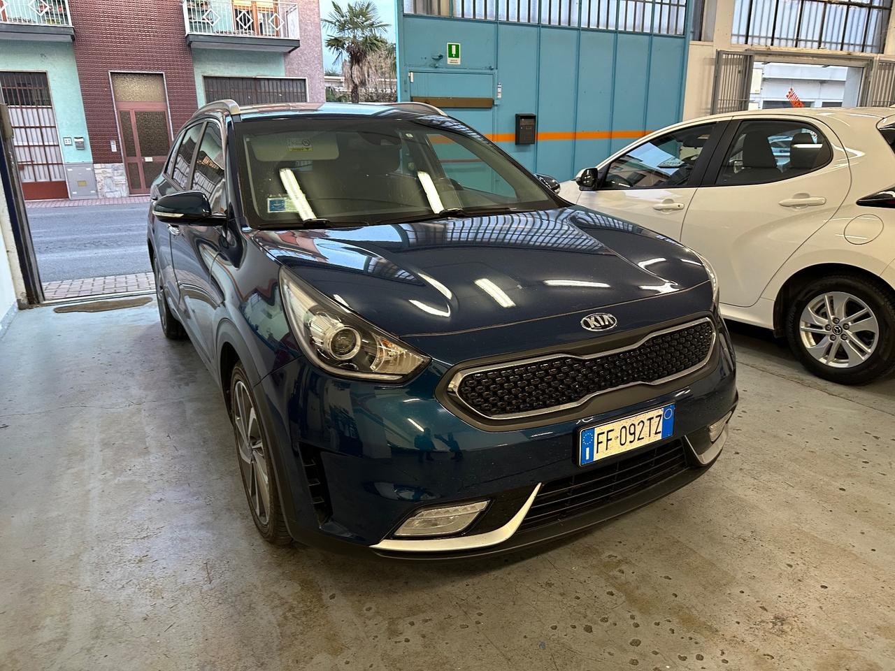 Kia Niro 1.6 GDi DCT HEV Style - Autonavigli
