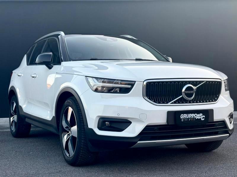 Volvo XC40 2.0 d3 150 CV Momentum my20 2WD
