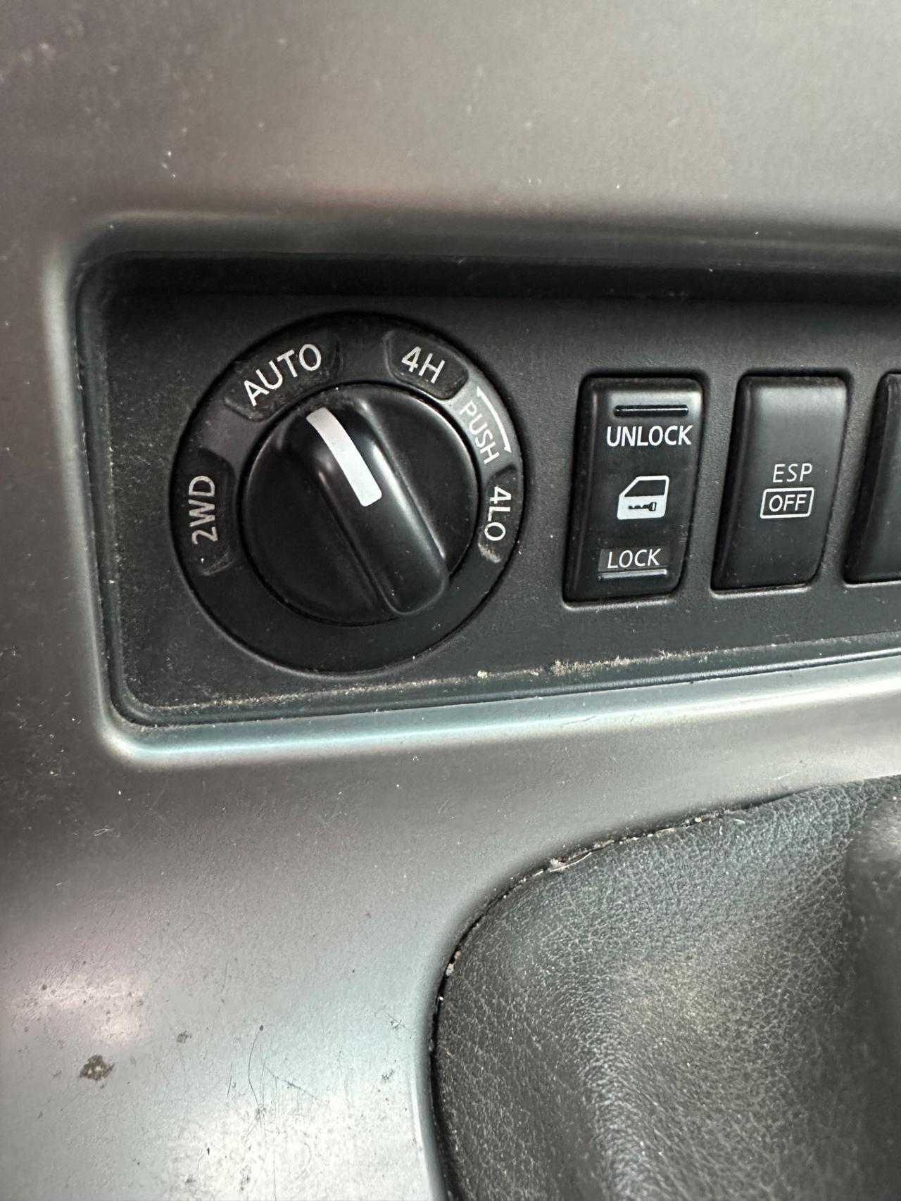 Nissan Pathfinder 2.5 dCi LE