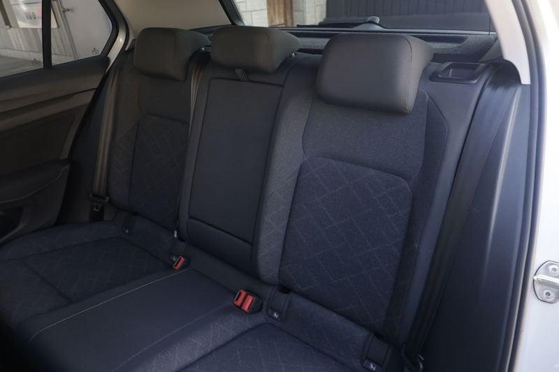 Volkswagen Golf Volkswagen Golf 1.5 TGI Life DSG BENZINA/METANO Unicoproprietario