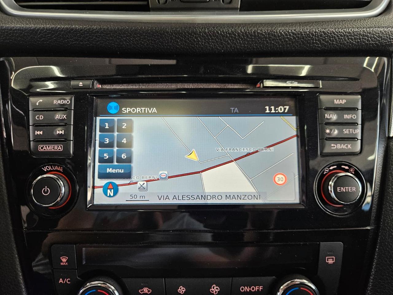 Nissan Qashqai 1.2 DIG-T Visia - TETTO PANORAMICO - NEOPATENTATI