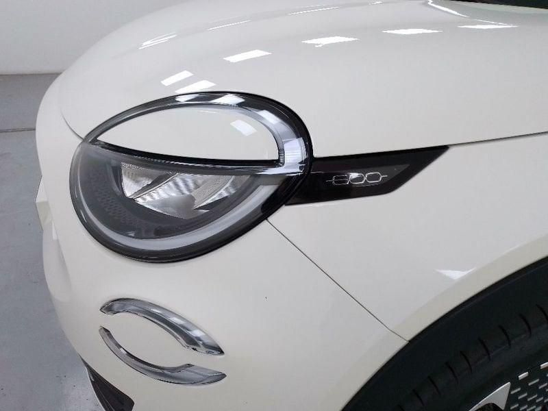 FIAT 600 1.2 hybrid La Prima 110cv auto