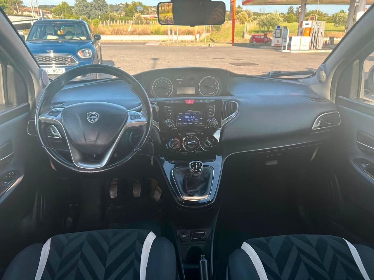 Lancia Ypsilon 1.3 MJT 16V 80 CV 5 porte S&S Gold