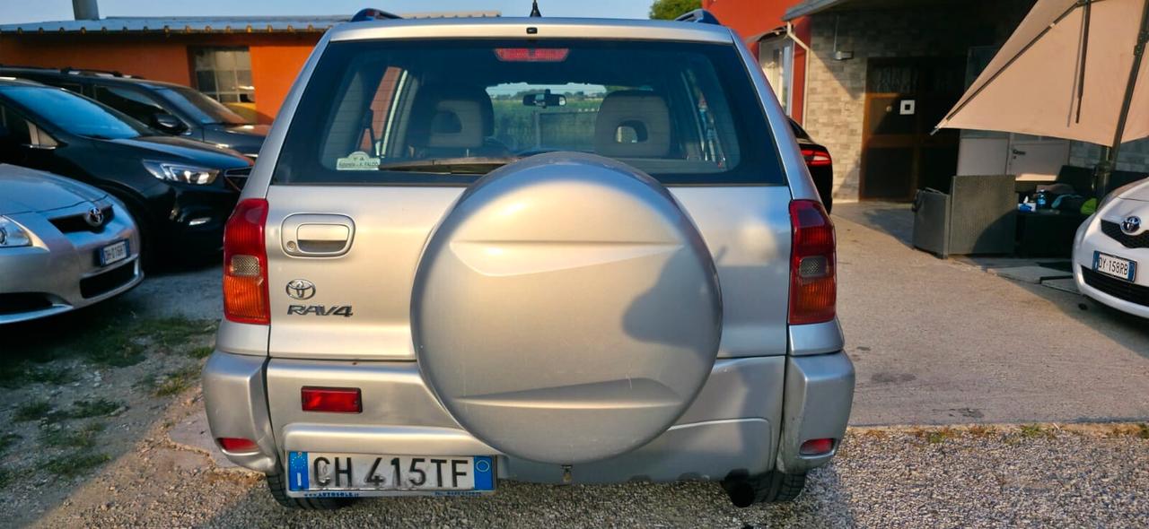 Toyota RAV 4 RAV4 2.0 Tdi D-4D 5 porte Sol