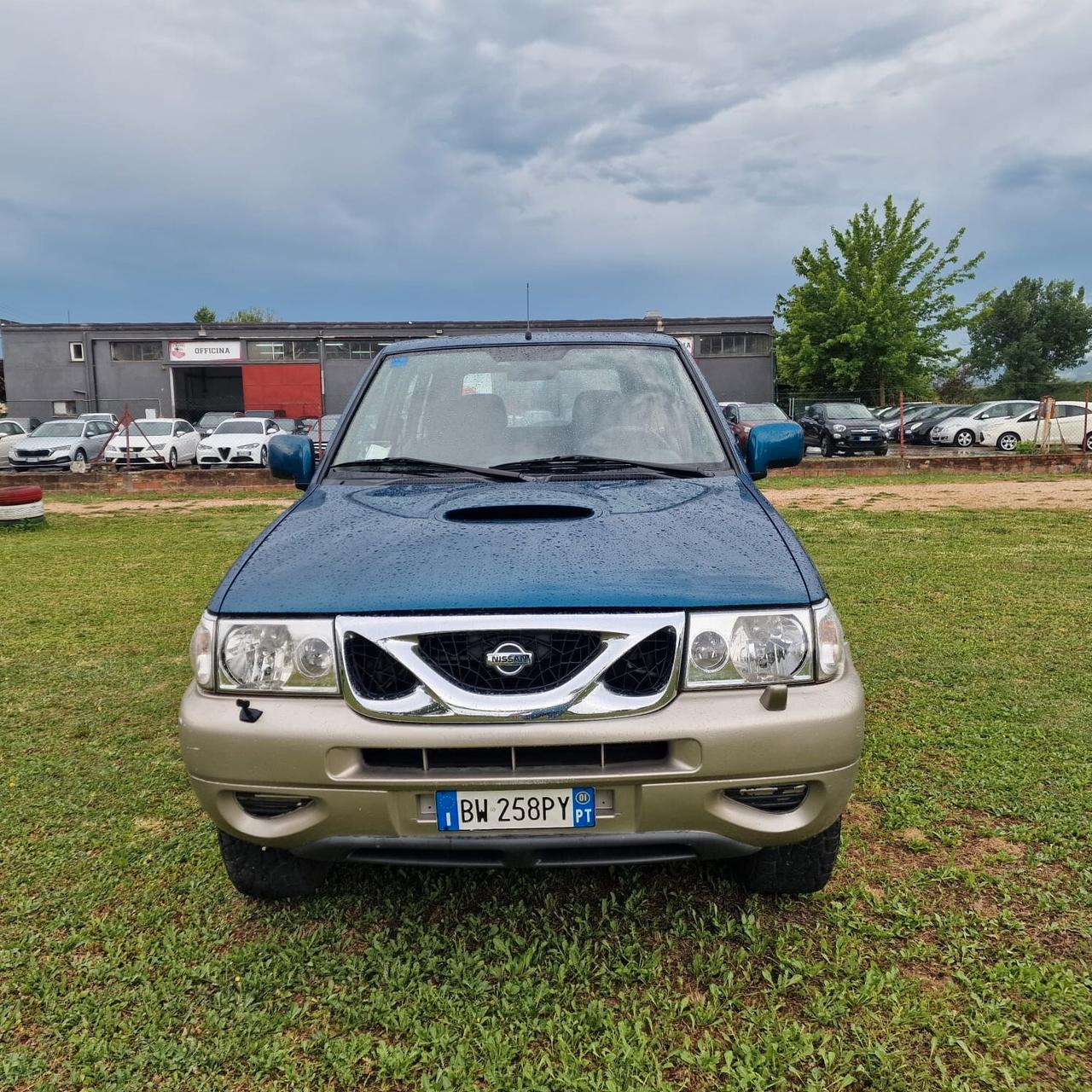 Nissan Terrano II 2.7 Tdi 3 porte Anniversary GANCIO E CARRELLO AUTOCARRO 5 POSTI