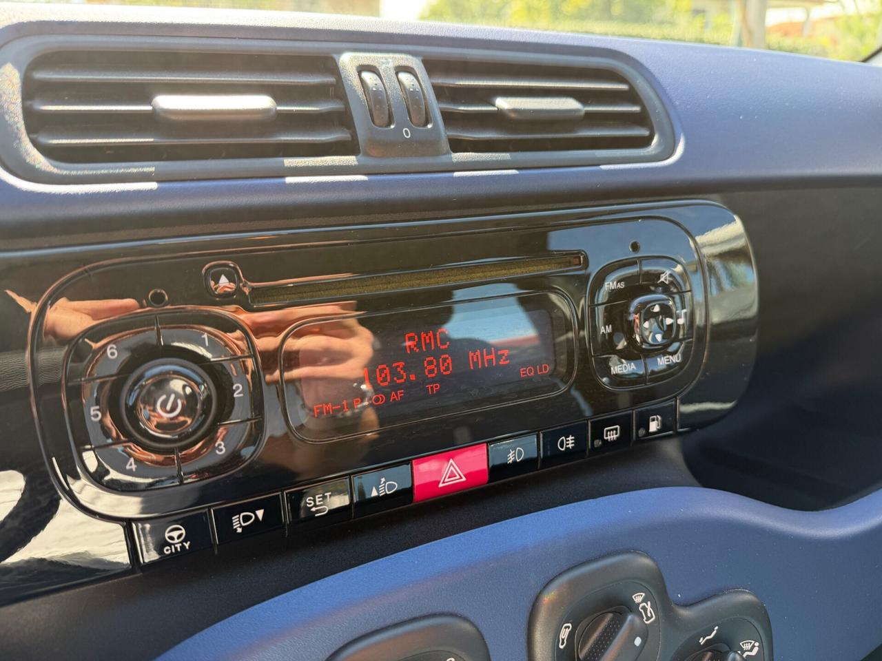 Fiat Panda 0.9TwinAir Natural Power Lounge-2013