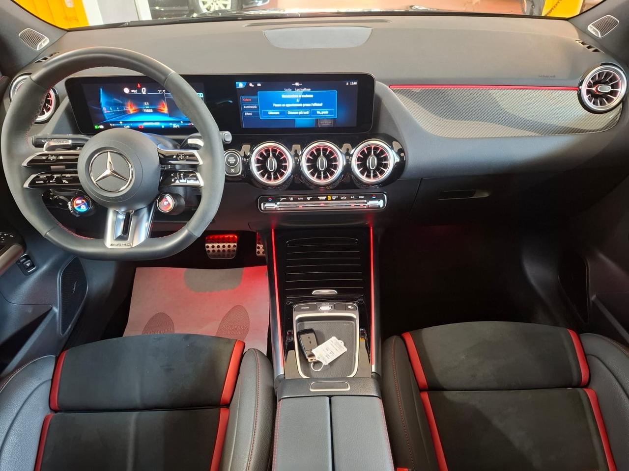 Mercedes-benz GLA 45 AMG 45S 4Matic+ Premium Plus racing