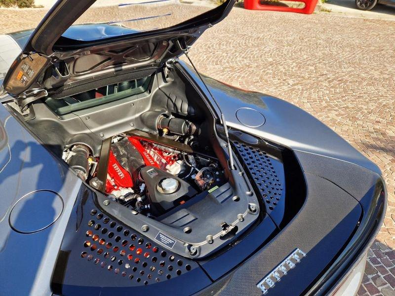 Ferrari SF90 SF90 Stradale