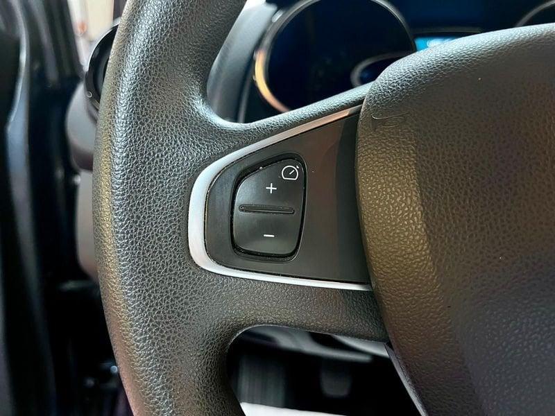 Renault Clio Clio Sporter TCe 12V 90 CV Moschino Zen