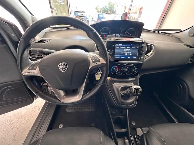 Lancia Ypsilon 1.0 Hybrid 2022 OK NEOPATENTATI