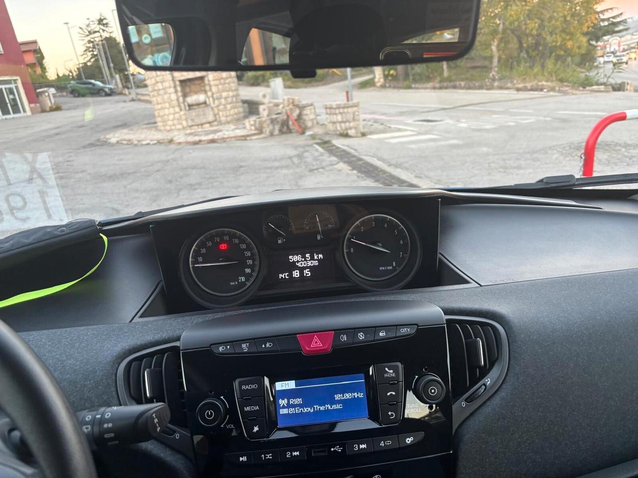 Lancia Ypsilon 1.0 FireFly 5 porte S&S Hybrid UnYca