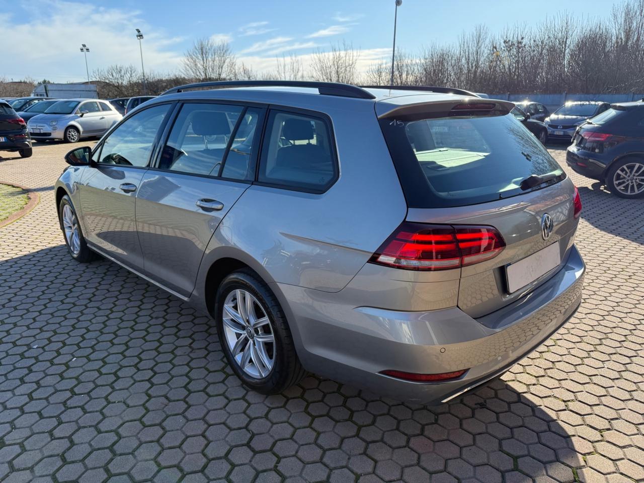 Volkswagen Golf Variant Golf 1.6 TDI 115 CV 5p. Business OK NEOPATENTATI