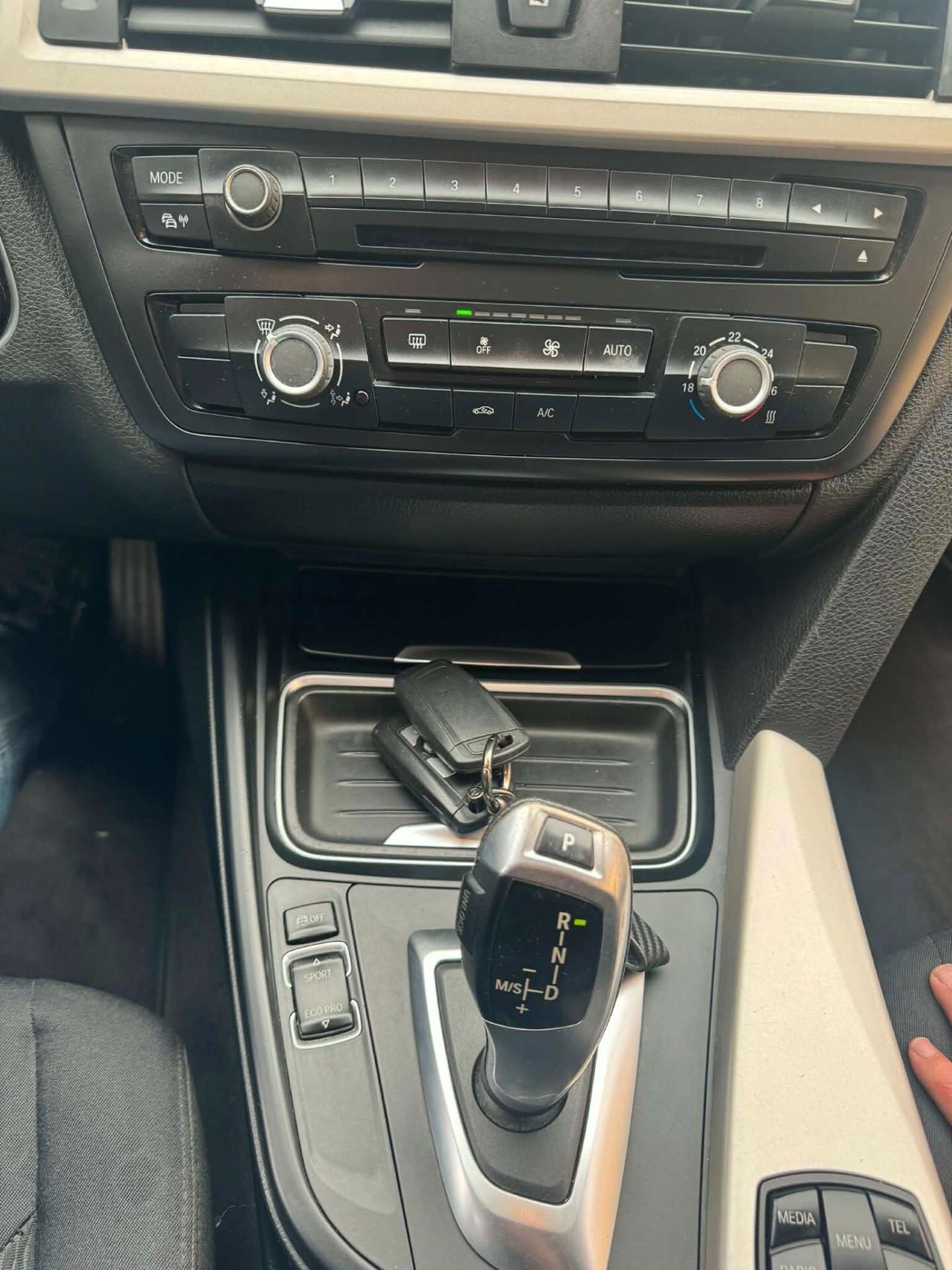 Bmw 318d 2.0 DIESEL Anno 2014 LAVORI FATTI