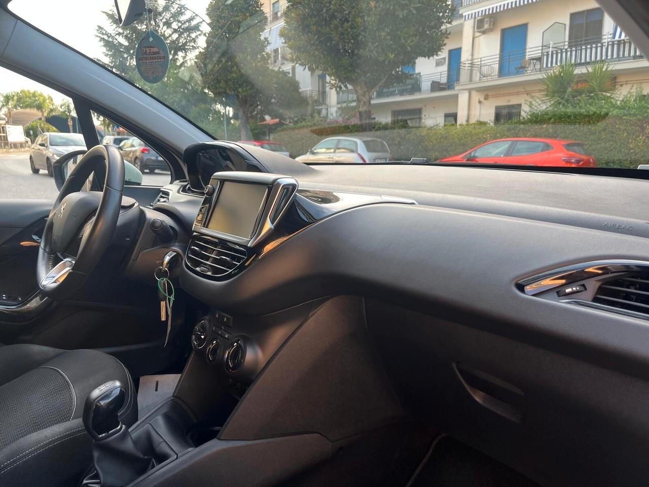 Peugeot 208 BlueHDi 75 5 porte Allure