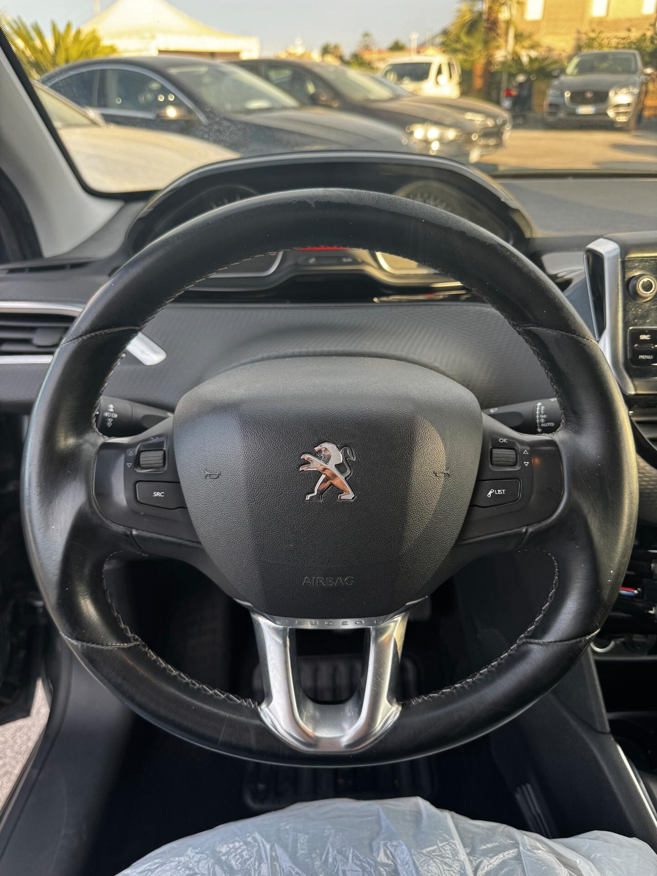 Peugeot 208 BlueHDi 120 S&S 3 porte GT Line