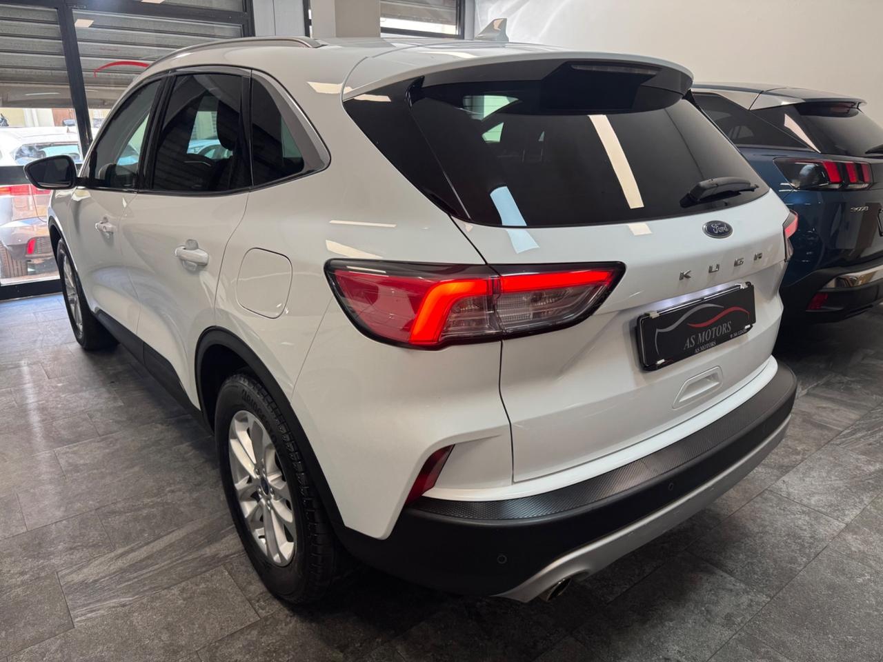Ford Kuga 1.5 TDCi 120 CV 2WD Titanium