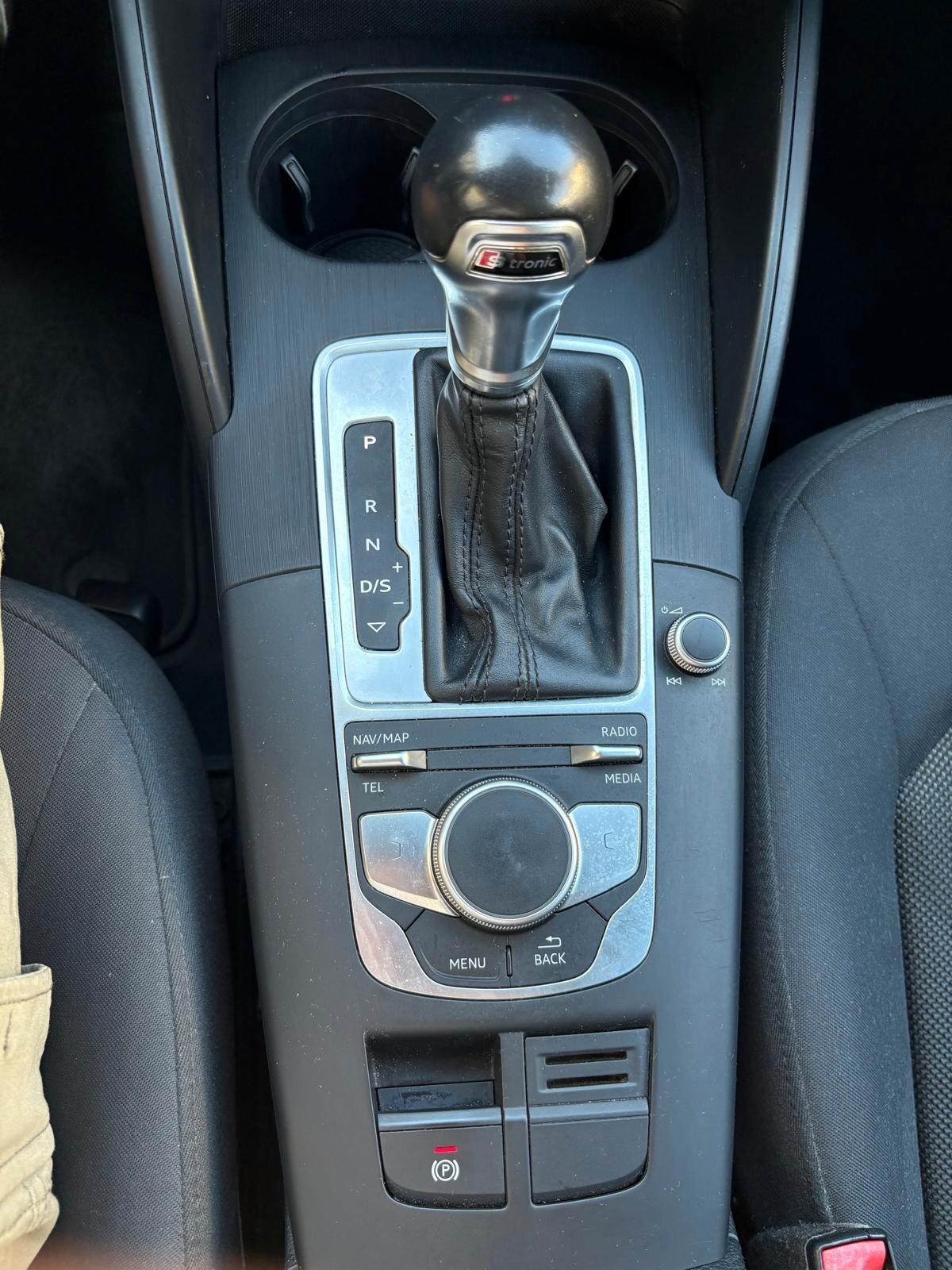 Audi A3 1.6 TDI 116 CV S tronic Sport