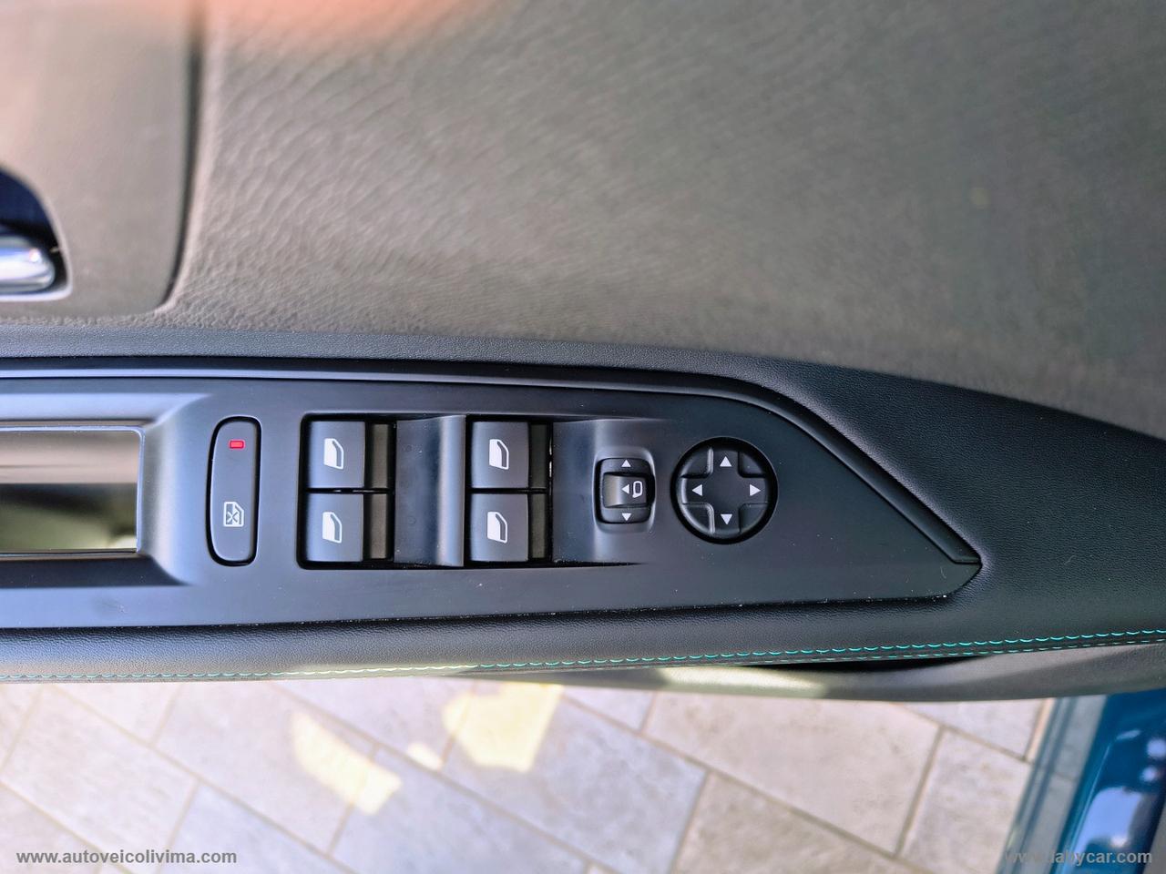 PEUGEOT 5008 BlueHDi 130 S&S EAT8 Allure Pack