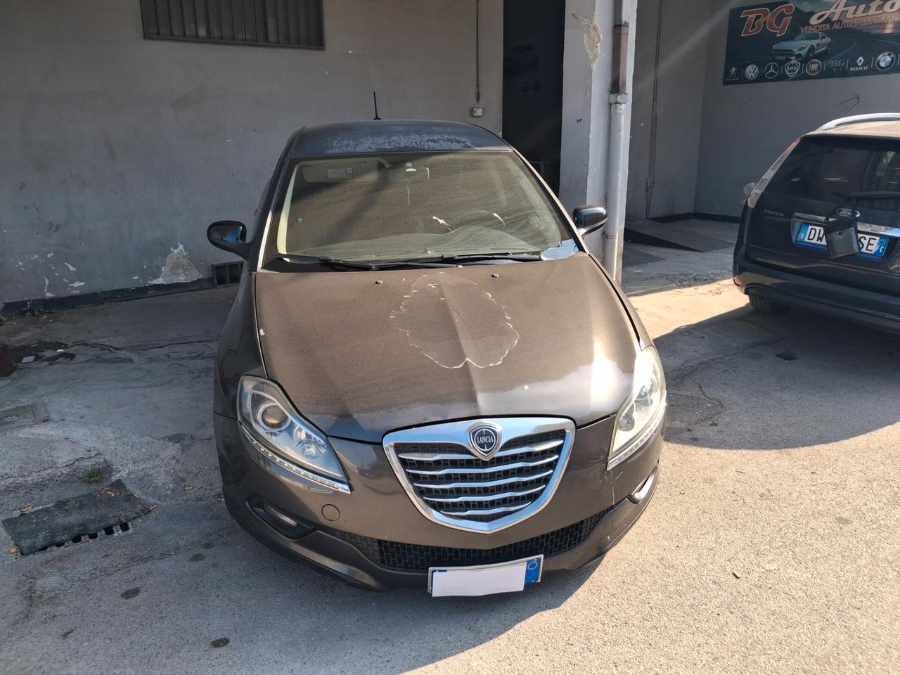 Lancia Delta 1.6 MJT cambio automatico 2009