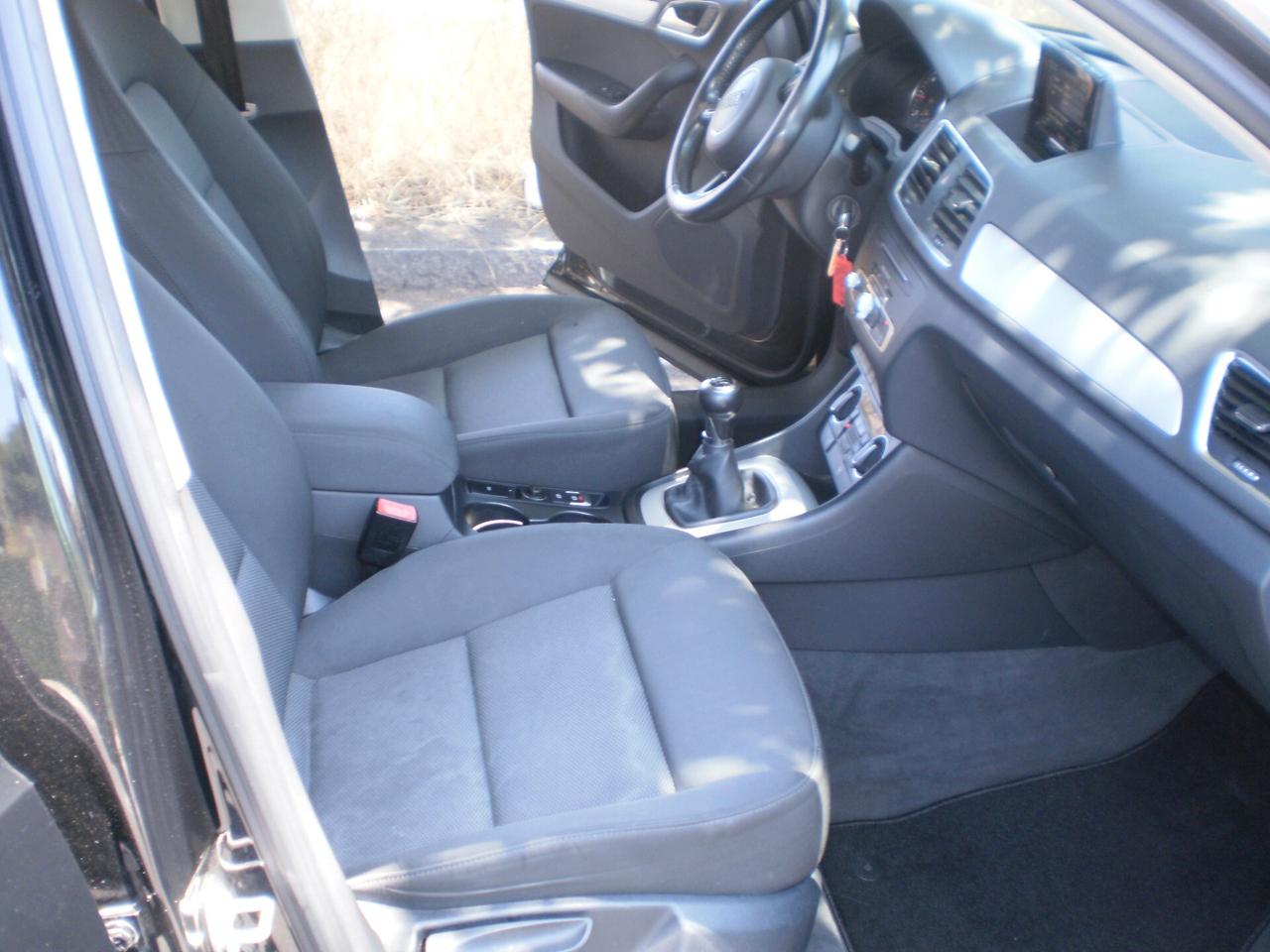 Audi Q3 2.0 TDI 120 CV S tronic Sport