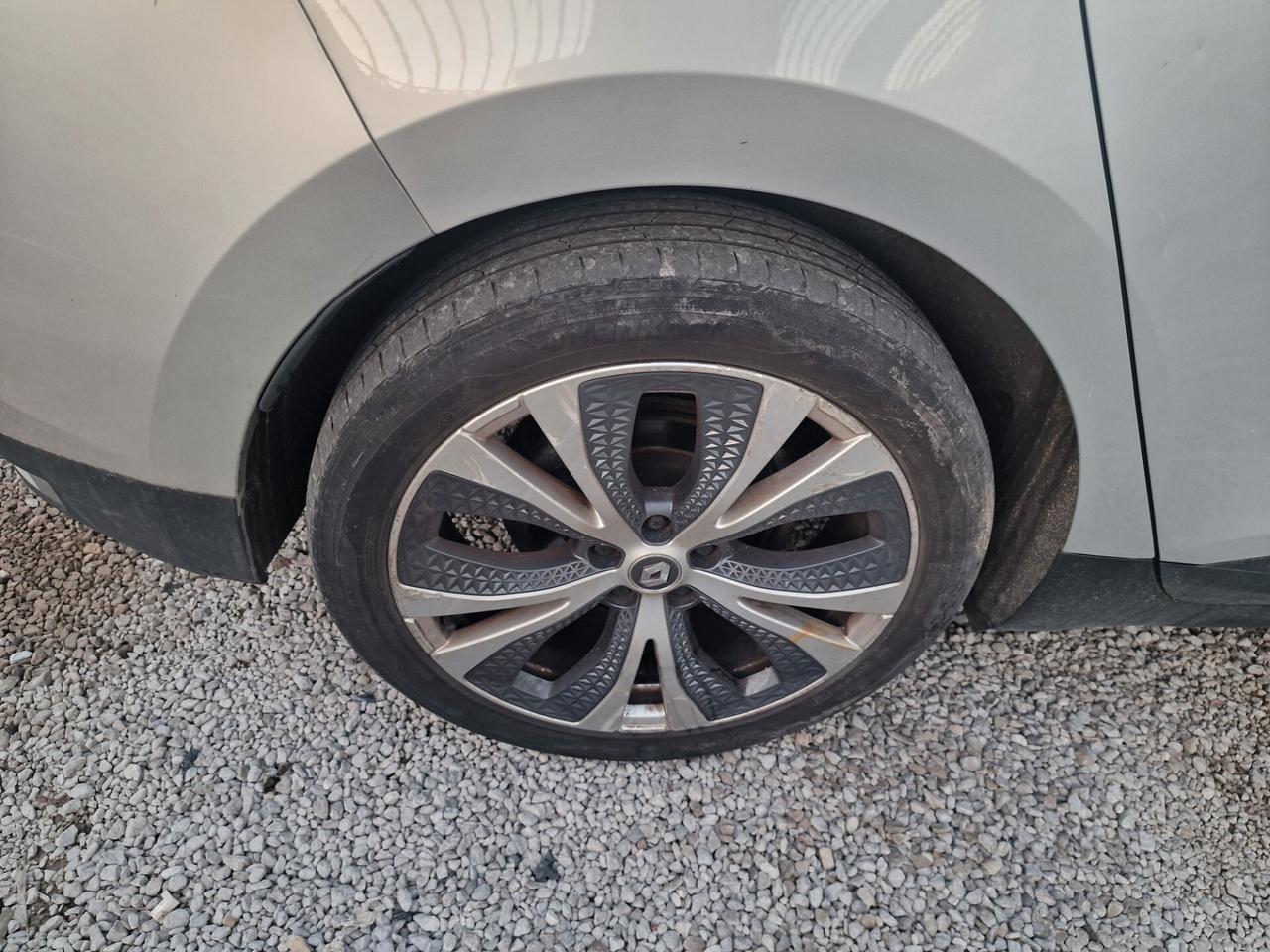 Renault Grand Scenic dCi 8V 110 CV EDC Energy Intens